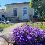 Charmante maison Climatisée avec piscine au Calme à Carcassonne